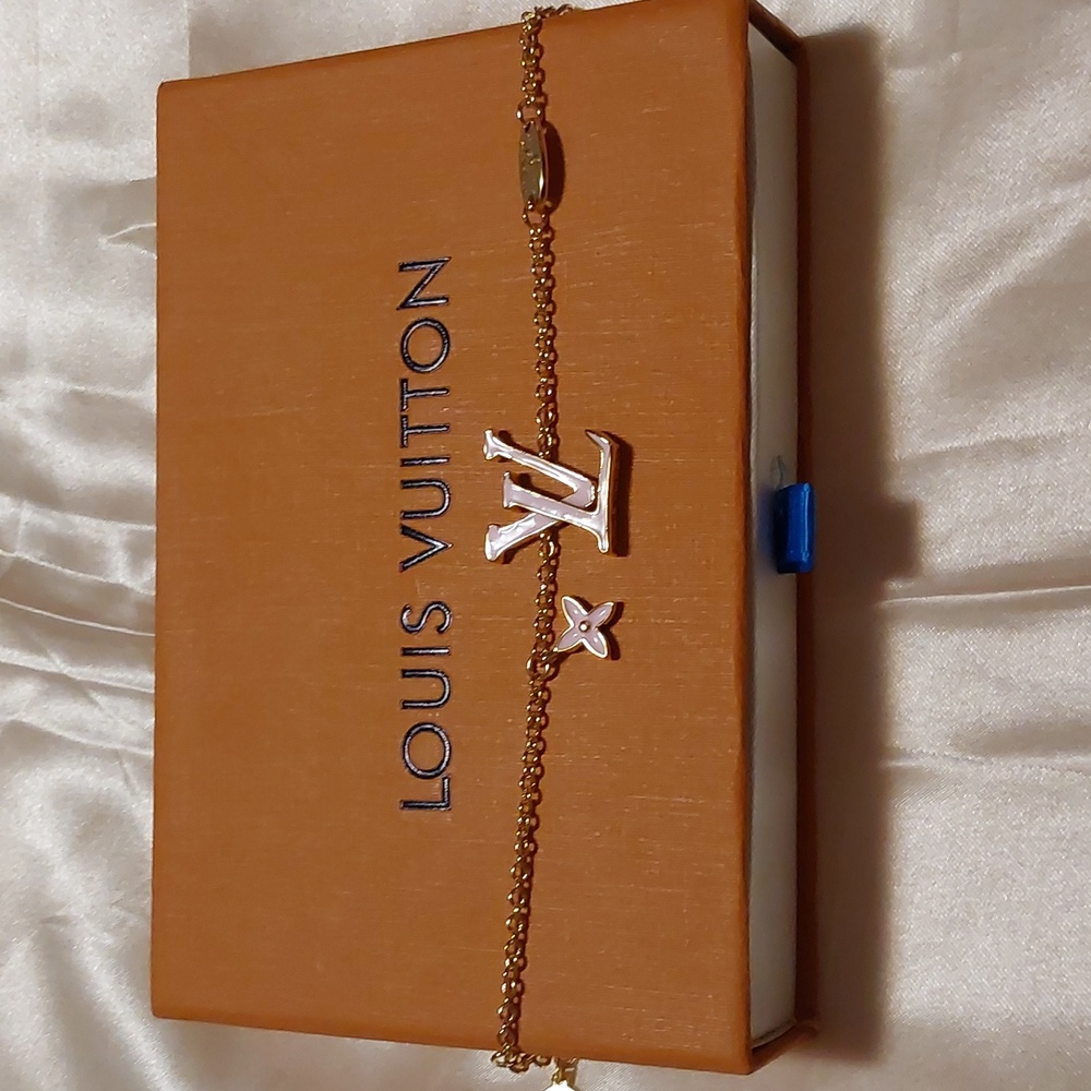 Louis Vuitton Pink and Gold Bracelet - Picture 7 of 7